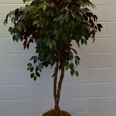 Artificial Tree Decor