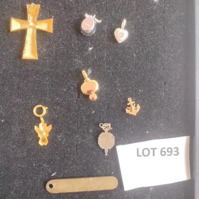Jewelry - Pendants