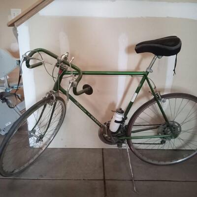 Frame Schwinn Varsity 70s LOT MEN'S SCHWINN VARSITY VINTAGE 10