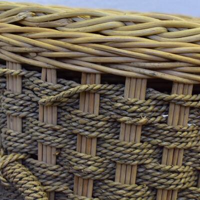 Nice Wicker Basket/Hamper