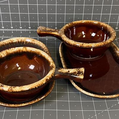 HULL Oven Proof Mirror Brown Soup Cup and Saucers (2) 