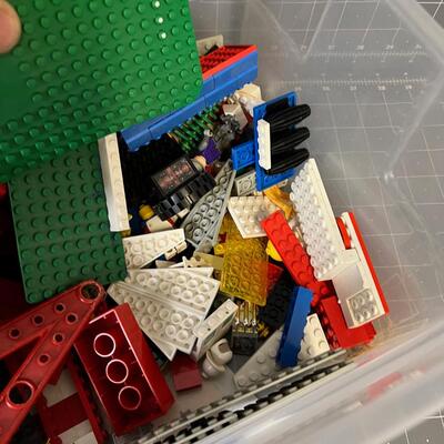 Tub of Vintage Legos + Instructions
