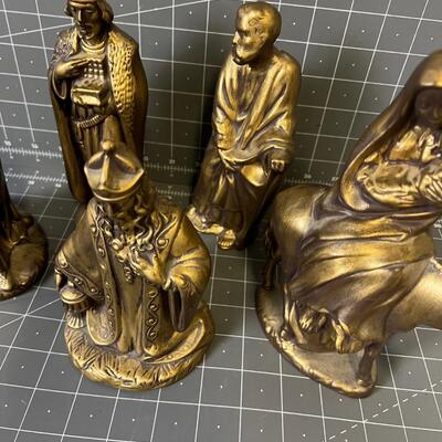 Gold Nativity Figures