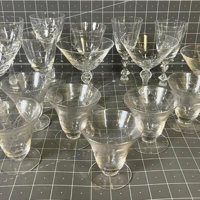 Mixed Lot of Clear Crystal Glasses 
