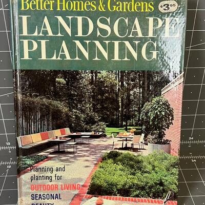 Better Homes and Garden Landscape Planning Mid 1960's MCM Design
