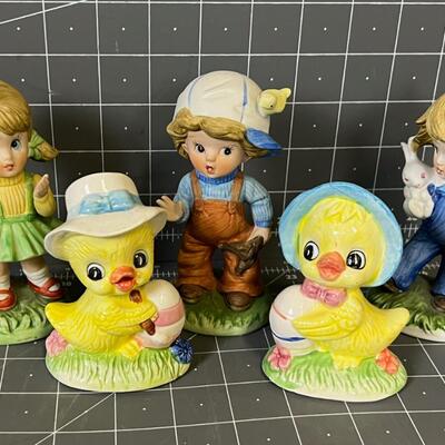 Figurines Children's and Ducks 