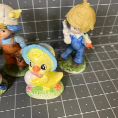 Figurines Children's and Ducks 