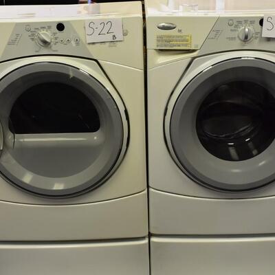 Whirlpool Duet Washer and Dryer Set