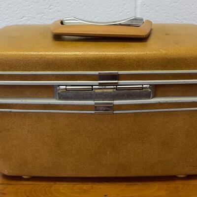 Vintage Sampsonite Travel Case