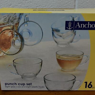 N.I.B. Anchor Hocking Punch Cup Set