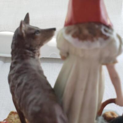 Vintage Miniature figurines Fairytales?