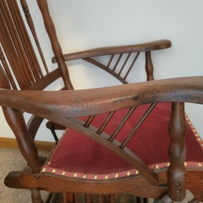 BEAUTIFUL  ANTIQUE WOODEN GLIDER ROCKER