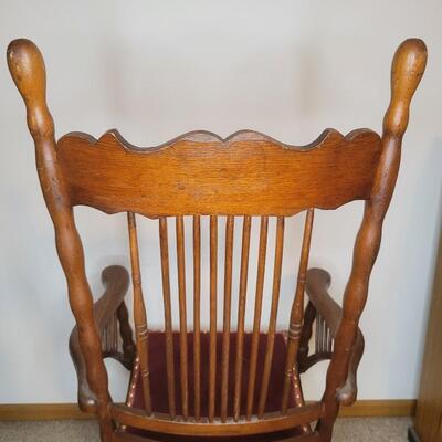 BEAUTIFUL  ANTIQUE WOODEN GLIDER ROCKER