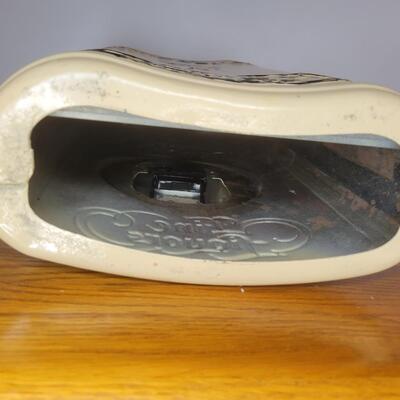 OLD MR BOSTON FINE LIQUOR METAL BOTTLE COLLECTORS CLOCK