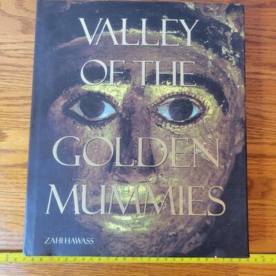 EYGYPTIAN "COFFEE TABLE" INFO BOOKS