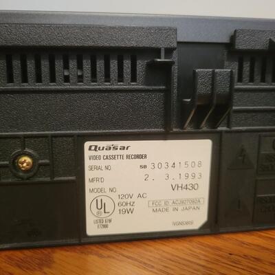 QUASAR VHS PLAYER - RECORDER