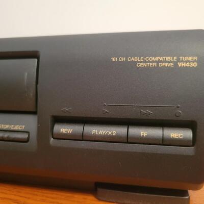 QUASAR VHS PLAYER - RECORDER