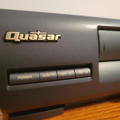 QUASAR VHS PLAYER - RECORDER