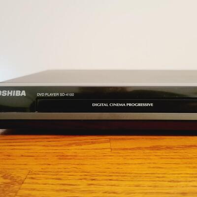 TOSHIBA DVD VIDEO PLAYER