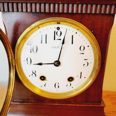 ANTIQUE SETH THOMAS SMALL MANTLE CLOCK
