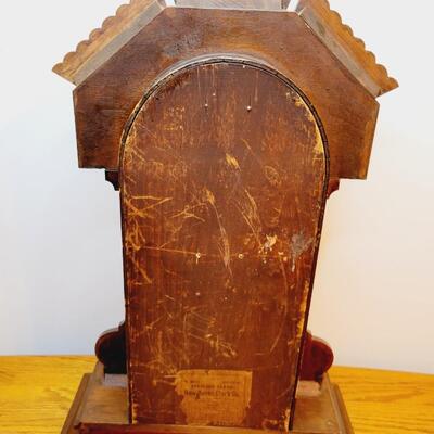 ANTIQUE NEW HAVEN CLOCK CO STRIKING ALARM ORNATE MANTLE CLOCK