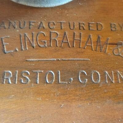 ANTIQUE ORNATE INGRAM MANTLE CLOCK