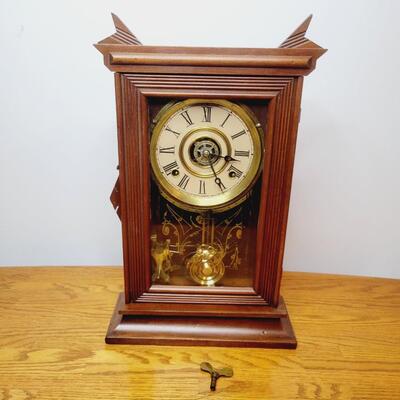 ANTIQUE ORNATE INGRAM MANTLE CLOCK