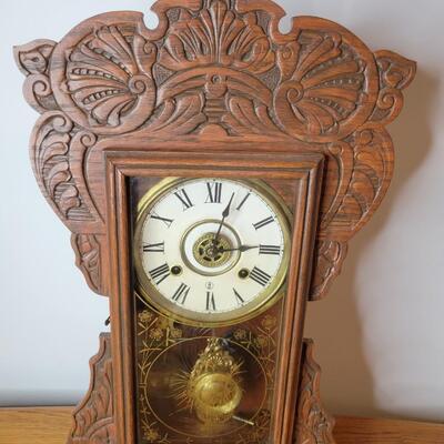 ANTIQUE ORNATE NEW HAVEN MANTLE CLOCK
