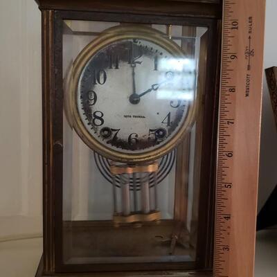 Seth Thomas Mantle Clock crystal Regulator