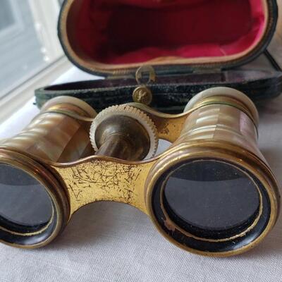 Lemaire Paris Opera glasses mother of Pearl with case Bee stamp Binoculars