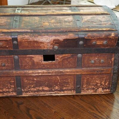 LATE 19TH CENTURY TRUNK