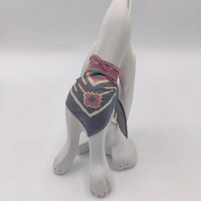 SOUTHWESTERN HOWLING CERAMIC COYOTE DECOR