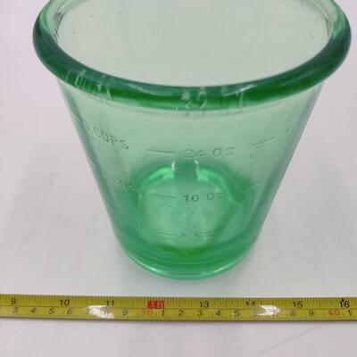 VINTAGE D&B URANIUM 32OZ BEATER MIXING BOWL