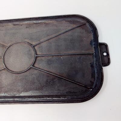 WAGNER WARE CAST IRON GRIDDLE