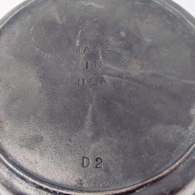 LODGE CAST IRON SKILLET 8SK MADE IN USA D2 W/ LID