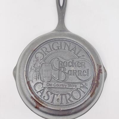 CRACKER BARREL MEDIUM CAST IRON SKILLET W/ LID