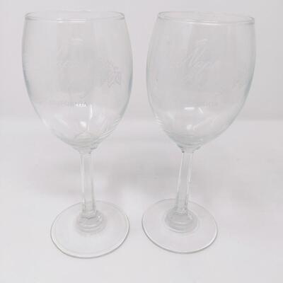 NAPA VALLEY WINE CROCK W/ 4 WINE GLASSES
