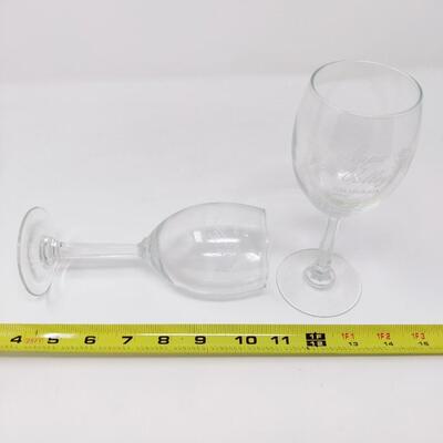 NAPA VALLEY WINE CROCK W/ 4 WINE GLASSES
