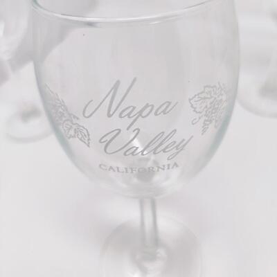 NAPA VALLEY WINE CROCK W/ 4 WINE GLASSES