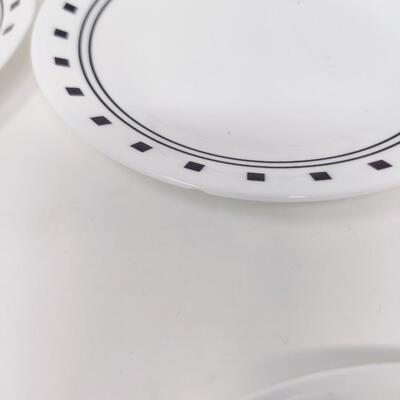CORELLE PLATE SET