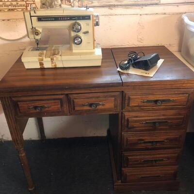 Vintage Kenmore Serger Sewing Machine w/Attachments and Sewing Stand
