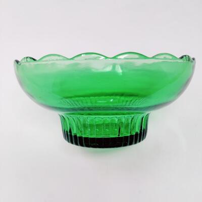VINTAGE E.O. BRODY CO. GREEN GLASS DISH