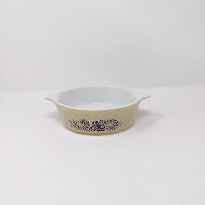 1970'S PYREX HOMESTEAD 500 ML MINI CASSEROLE DISH