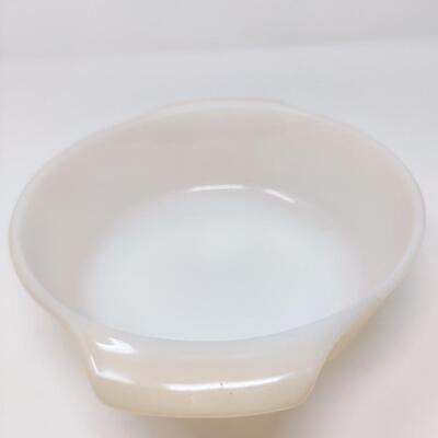 FIRE KING PEACH LUSTER ROUND CASSEROLE W/ LID