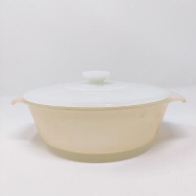 FIRE KING PEACH LUSTER ROUND CASSEROLE W/ LID
