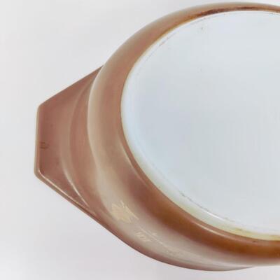 VINTAGE PYREX BROWN EARLY AMERICAN OVAL CASSEROLE