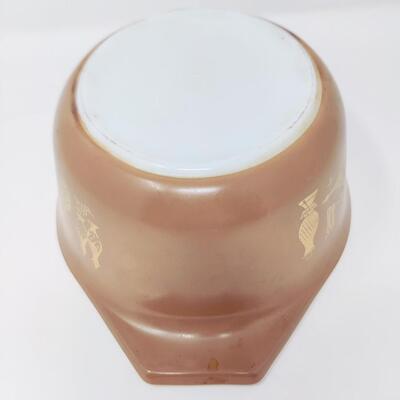 VINTAGE PYREX BROWN EARLY AMERICAN OVAL CASSEROLE