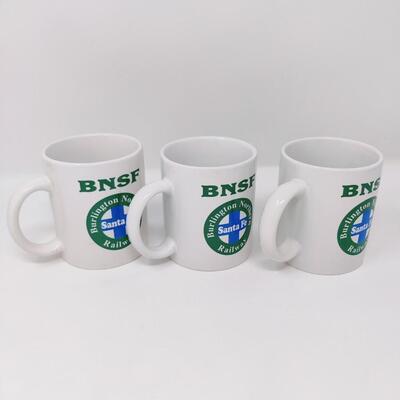 BNSF SANTA FE RAILWAY COFFEE MUG AND CAN KOOZIE BUNDLE