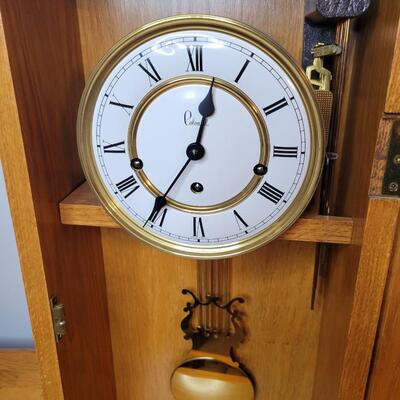 ANTIQUE COLONIAL WALL CLOCK