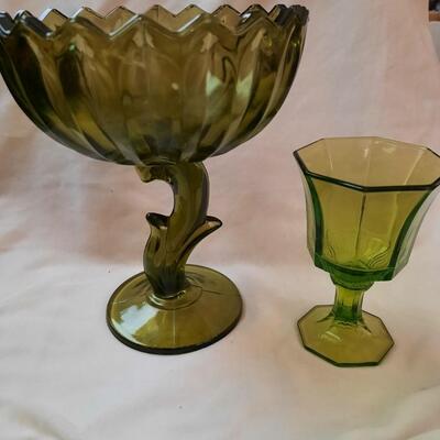 Vintage Green Glass Lot of 2